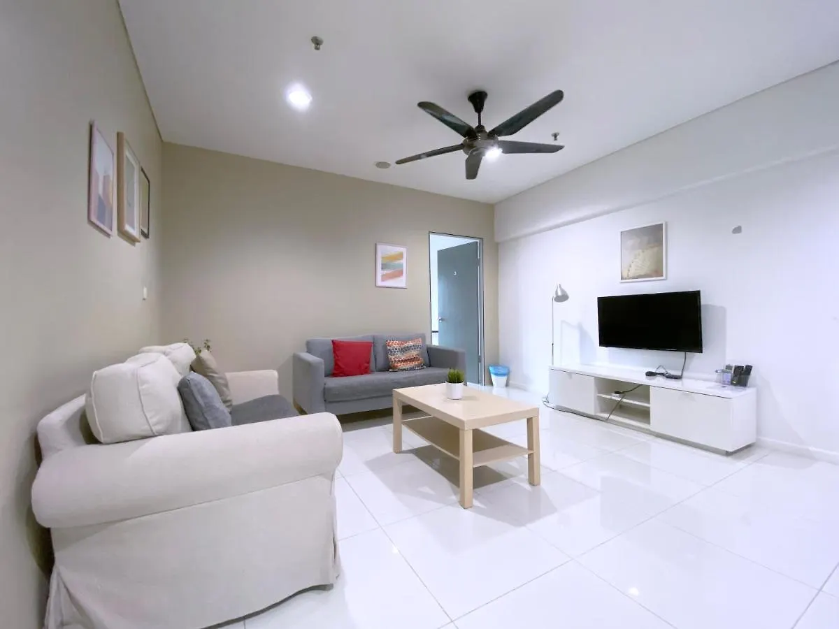 Mercu Summer Suite - Little Penguin Kuala Lumpur Apartment