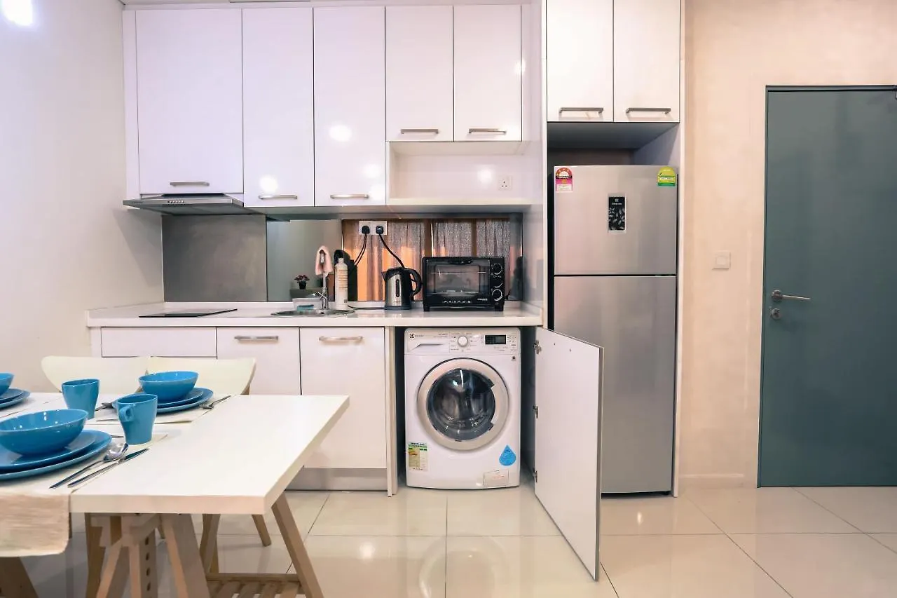 Mercu Summer Suite - Little Penguin Kuala Lumpur Apartment